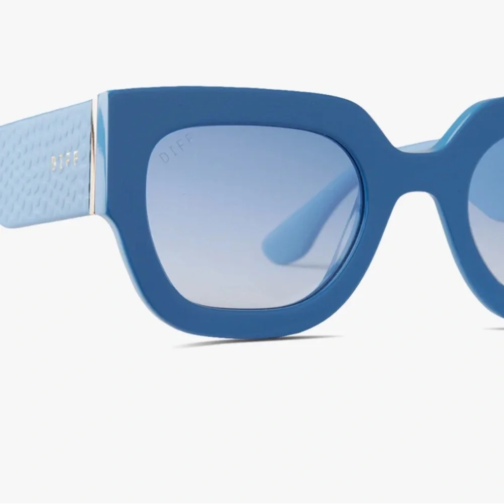 Diff eyewear denim blue sunglasses Maren Python NE